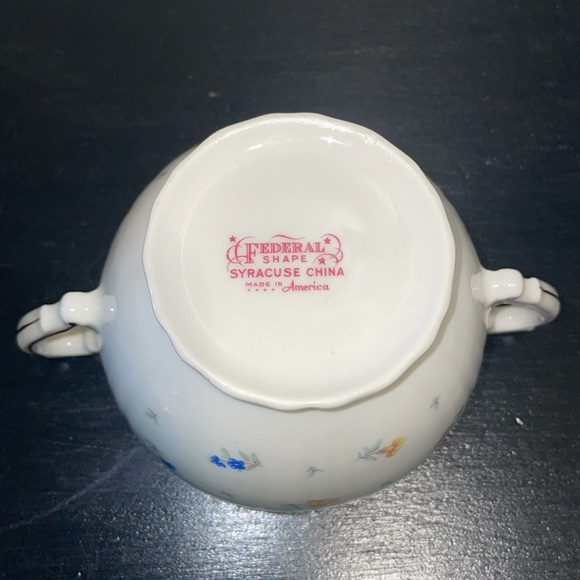 Syracuse China Suzanne sugar bowl with a lid. Floral Design.  Vintage 40’s-70’s. - Picture 6 of 11